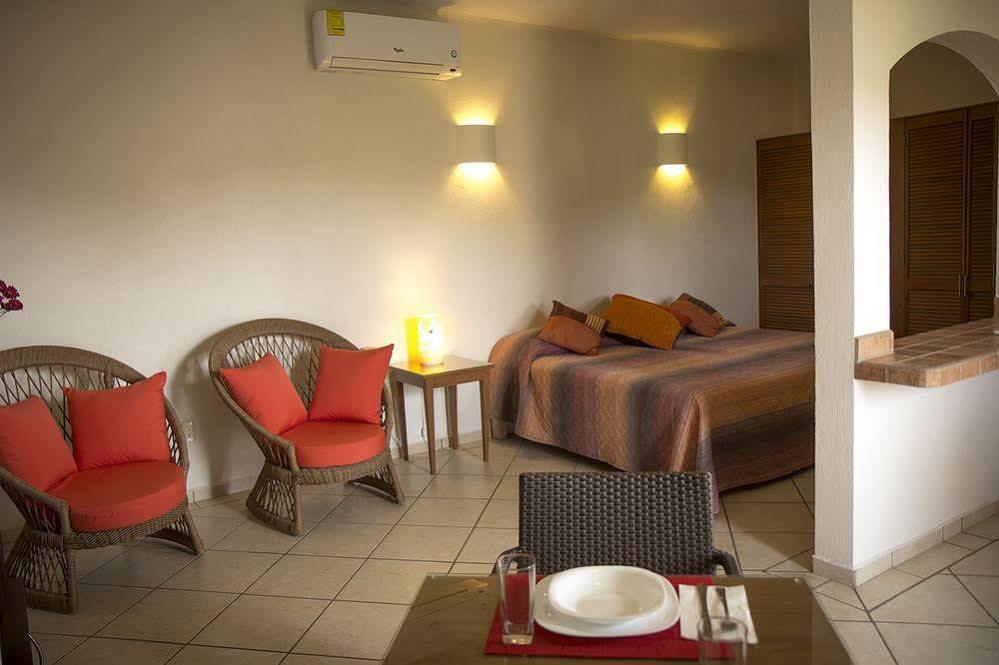 Casa Misifus Hotel Barra de Navidad Eksteriør billede
